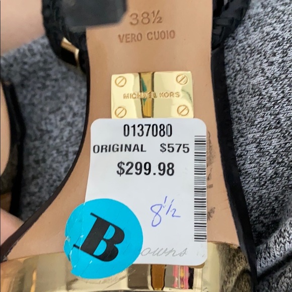 Brand new Michael Kors heels - Picture 6 of 6